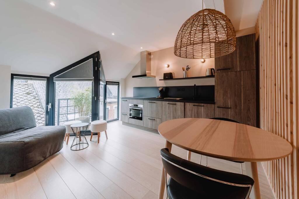 Chimay : La Chambre Doree De La Grand Place Eksteriør billede